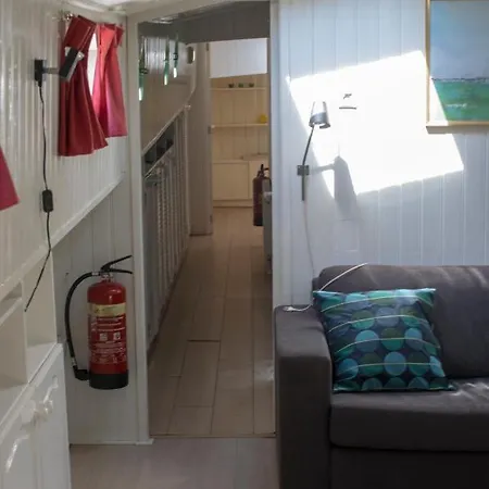 Appart hôtel Boat Hoop 3*